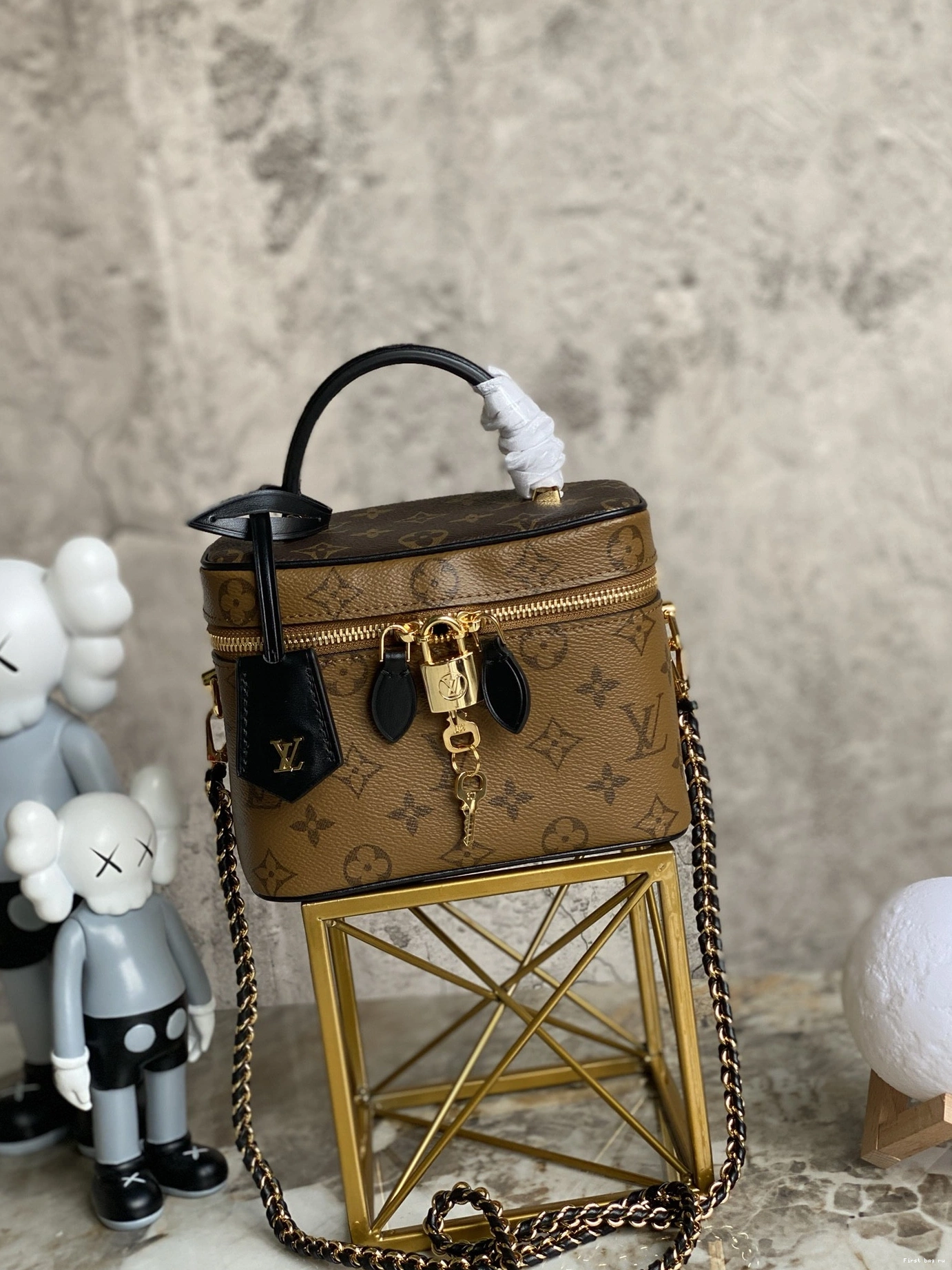First bag ru LOUIS VUITTON VANITY PM 0806